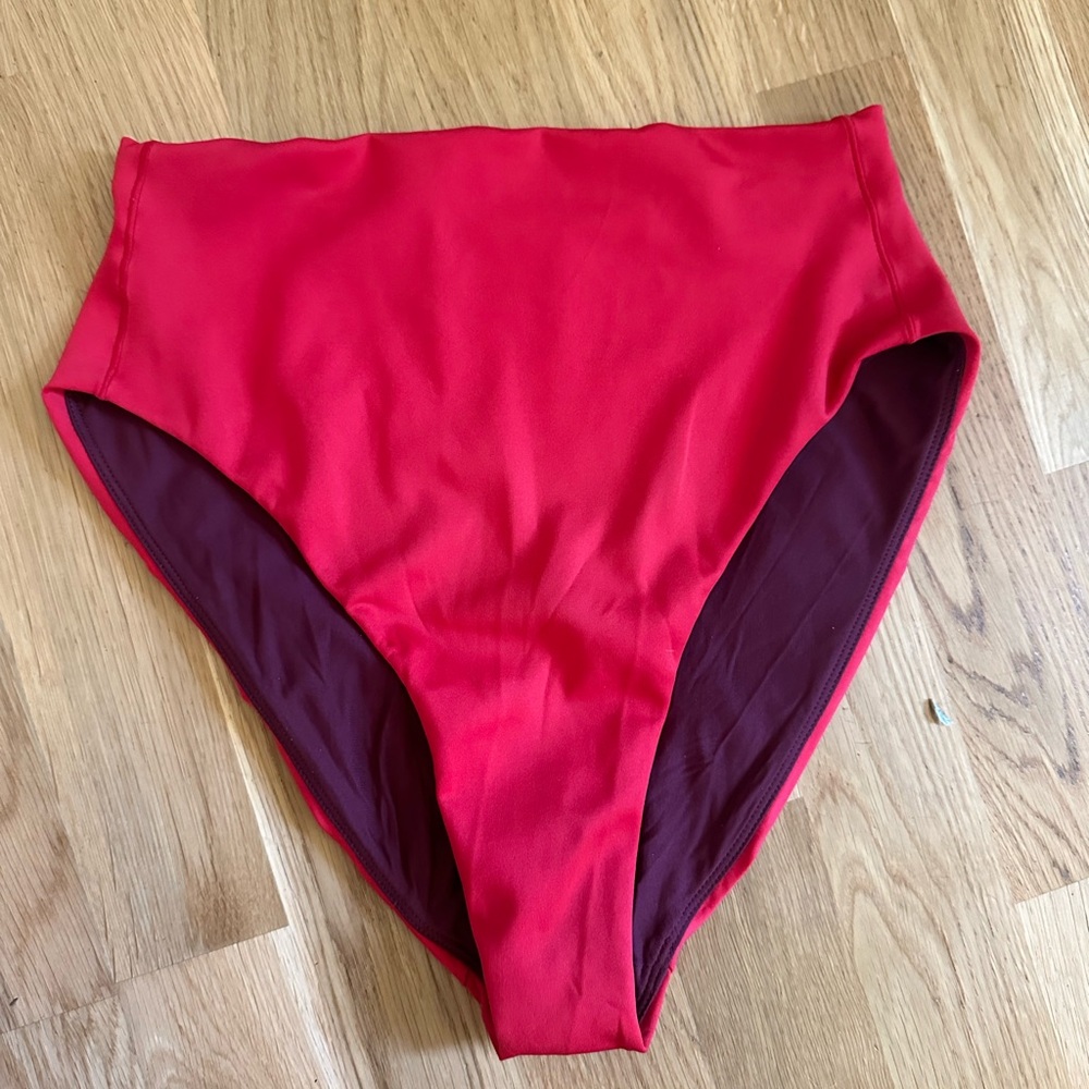 Left On Friday Sweet Chili Heat Red Hi Hi Bottoms Medium